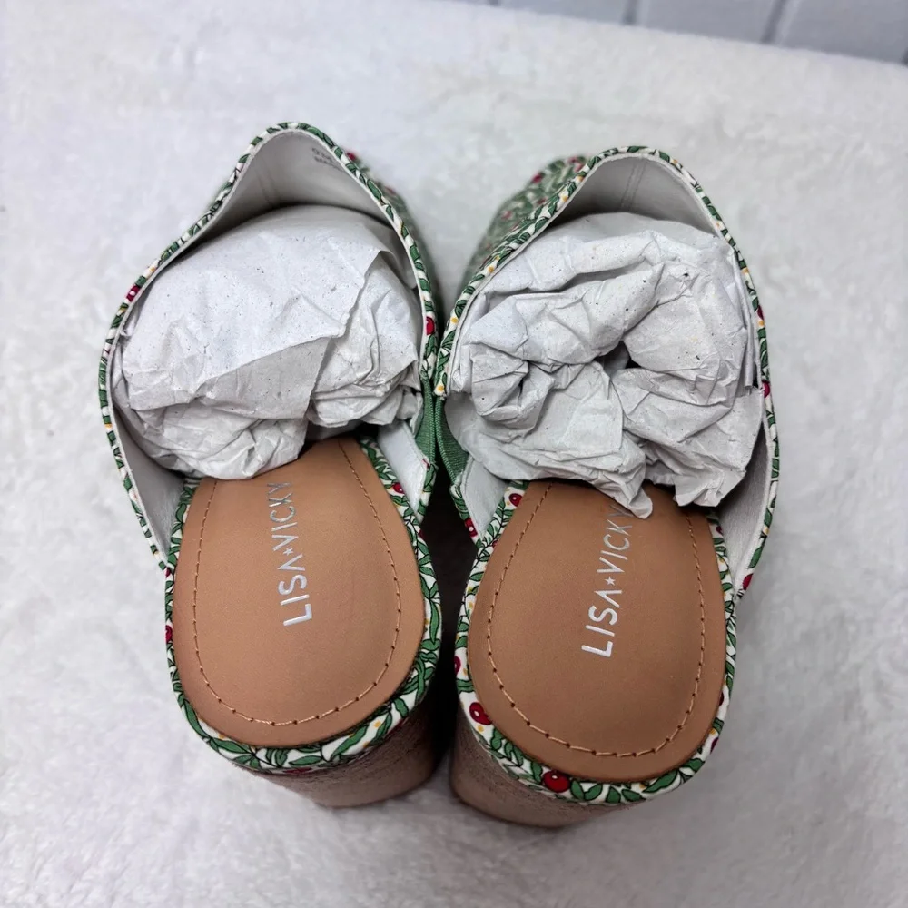 NWT Lisa Vicky Joy Green Botanical Print Platform Mule Clog Heels Size 9